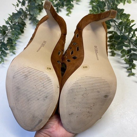 BCBGeneration Suede Tan Caged Sandal Heels Size 6 - Picture 12 of 17